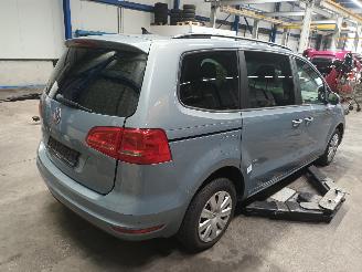 Volkswagen Sharan Sharan (7N) MPV 2.0 TDI 16V (CFFA) [100kW]  (05-2010/11-2015) picture 3