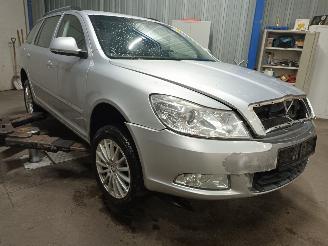 Skoda Octavia Octavia Combi (1Z5) Combi 5-drs 1.6 TDI Greenline (CAYC) [77kW]  (06-2=
009/04-2013) picture 2
