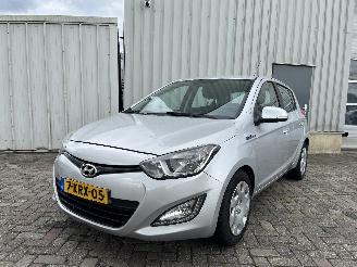 Unfallwagen Hyundai I-20 i20 Hatchback 1.2i 16V (G4LA) [63kW]  (03-2012/12-2015) 2013/7
