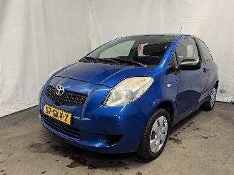 krockskadad bil auto Toyota Yaris Yaris II (P9) Hatchback 1.0 12V VVT-i (1KR-FE) [51kW]  (08-2005/12-201=
1) 2008/7