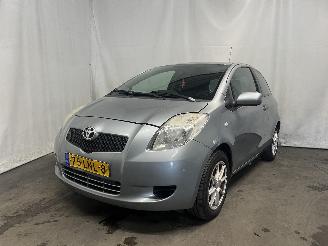 Avarii autoturisme Toyota Yaris Yaris II (P9) Hatchback 1.0 12V VVT-i (1KR-FE) [51kW]  (08-2005/12-201=
1) 2006/10