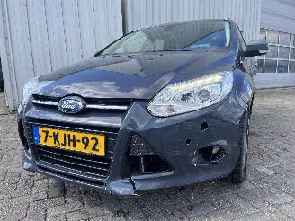 škoda osobní automobily Ford Focus Focus 3 Wagon Combi 1.6 TDCi ECOnetic (NGDB) [77kW]  (05-2012/05-2018)= 2013/5