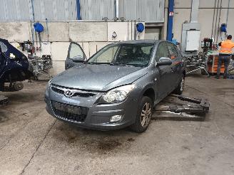 Sloopauto Hyundai I-30 i30 (FD) Hatchback 1.6 CVVT 16V (G4FC-G) [93kW]  (02-2008/11-2011) 2009/3
