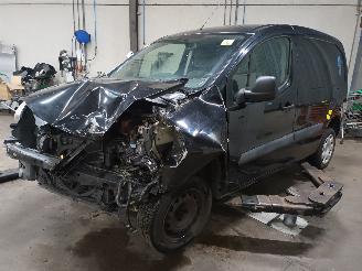démontage fourgonnettes/vécules utilitaires Peugeot Partner Partner (GC/GF/GG/GJ/GK) Van 1.6 HDI 75 (DV6ETED(9HN)) [55kW]  (07-201=
1/06-2016) 2015