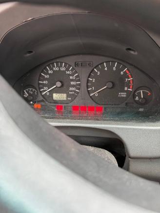 Mitsubishi Space-star Space Star (DG) MPV 1.3 16V (4G13) [63kW]  (06-1998/12-2004) picture 2