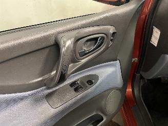 Mitsubishi Space-star Space Star (DG) MPV 1.3 16V (4G13) [63kW]  (06-1998/12-2004) picture 17