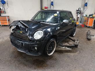 Dezmembrări autoturisme Mini Mini Mini (R56) Hatchback 1.6 Cooper D 16V (DV6TED4(9HZ)) [80kW]  (11-2006/=
09-2010) 2010/1