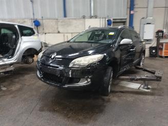 Dezmembrări autoturisme Renault Mégane Megane III Grandtour (KZ) Combi 5-drs 1.5 dCi 110 (K9K-836(K9K-J8)) [8=
1kW]  (02-2009/04-2016) 2011/2