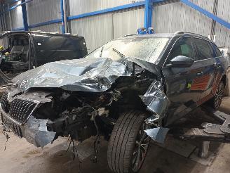 Démontage voiture Skoda Superb Superb Combi (3V5) Combi 1.4 TSI 16V (CZEA) [110kW]  (03-2015/06-2024)= 2017