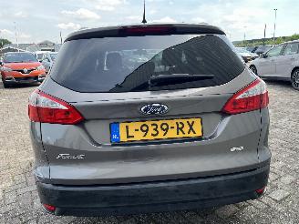 Ford Focus Focus 3 Wagon Combi 1.0 Ti-VCT EcoBoost 12V 125 (M1DA(Euro 5)) [92kW] =
 (02-2012/05-2018) picture 5