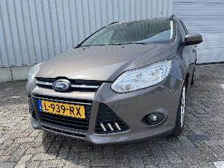 Unfallwagen Ford Focus Focus 3 Wagon Combi 1.0 Ti-VCT EcoBoost 12V 125 (M1DA(Euro 5)) [92kW] =
 (02-2012/05-2018) 2012/11