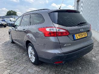 Ford Focus Focus 3 Wagon Combi 1.0 Ti-VCT EcoBoost 12V 125 (M1DA(Euro 5)) [92kW] =
 (02-2012/05-2018) picture 4