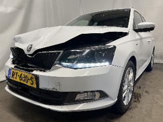 Unfallwagen Skoda Fabia Fabia III Combi (NJ5) Combi 5-drs 1.0 12V Greentech (CHYB) [55kW]  (10=
-2014/12-2022) 2018/4