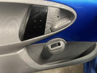 Citroën C1 C1 Hatchback 1.0 12V (384F(CFA)) [50kW]  (06-2005/09-2014) picture 13