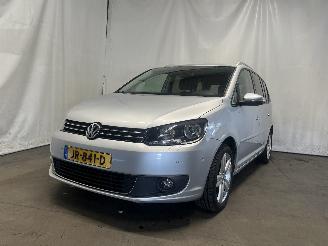 Voiture accidenté Volkswagen Touran Touran (1T3) MPV 1.6 TDI 16V (CAYC(Euro 5)) [77kW]  (05-2010/05-2015) 2014/1
