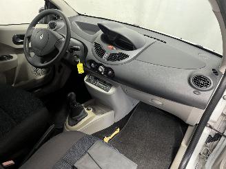 Renault Twingo Twingo II (CN) Hatchback 3-drs 1.2 (D7F-800(Euro 4)) [43kW]  (03-2007/=
09-2014) picture 11