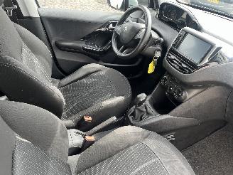 Peugeot 208 208 I (CA/CC/CK/CL) Hatchback 1.2 Vti 12V PureTech 82 (EB2F(HMZ)) [60k=
W]  (03-2012/12-2019) picture 9