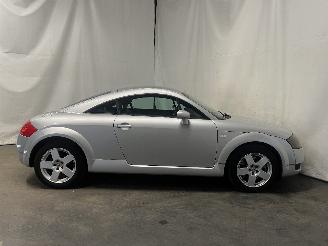 Audi TT TT (8N3) Coupé 1.8 20V Turbo (AUQ) [132kW]  (10-1998/10-2006) picture 7