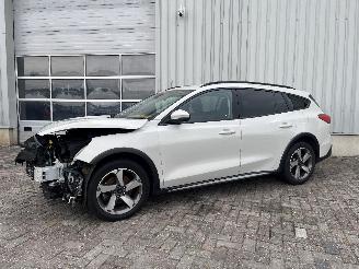 Auto incidentate Ford Focus Focus 4 Wagon Combi 1.5 EcoBlue 120 (ZTDA) [88kW]  (09-2018/12-2025) 2019/12