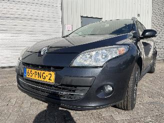 Damaged car Renault Mégane Megane III Grandtour (KZ) Combi 5-drs 1.4 16V TCe 130 (H4J-700(H4J-A7)=
) [96kW]  (05-2009/02-2016) 2011/2