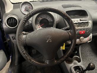 Peugeot 107 107 Hatchback 1.0 12V (384F(1KR)) [50kW]  (06-2005/05-2014) picture 17