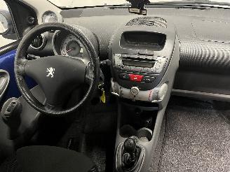 Peugeot 107 107 Hatchback 1.0 12V (384F(1KR)) [50kW]  (06-2005/05-2014) picture 14