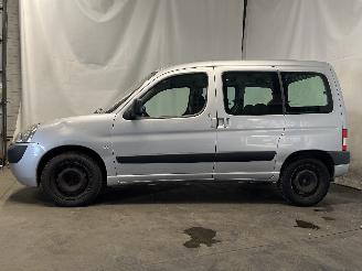 Peugeot Partner Partner Combispace MPV 1.6 16V (TU5JP4(NFU)) [80kW]  (07-2001/03-2008)= picture 4