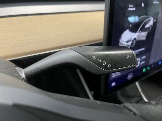 Tesla Model 3 Model 3 Sedan Long Range AWD 75 kWh (3D3) [258kW]  (06-2018/...) picture 22