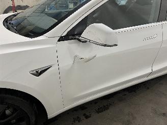 Tesla Model 3 Model 3 Sedan Long Range AWD 75 kWh (3D5) [258kW]  (06-2018/...) picture 16