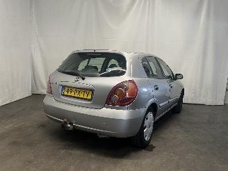 Nissan Almera Almera (N16) Hatchback 1.8 16V (QG18DE) [85kW]  (10-2002/11-2006) picture 5