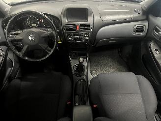 Nissan Almera Almera (N16) Hatchback 1.8 16V (QG18DE) [85kW]  (10-2002/11-2006) picture 11