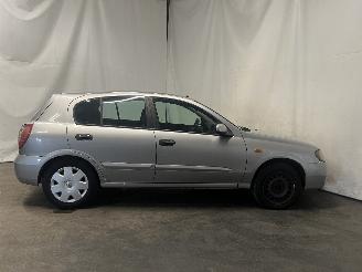 Nissan Almera Almera (N16) Hatchback 1.8 16V (QG18DE) [85kW]  (10-2002/11-2006) picture 7