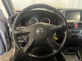 Nissan Almera Almera (N16) Hatchback 1.8 16V (QG18DE) [85kW]  (10-2002/11-2006) picture 17
