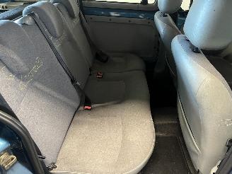 Renault Kangoo Kangoo (KC) MPV 1.2 16V (D4F-730(Euro 4)) [55kW]  (06-2001/01-2008) picture 9