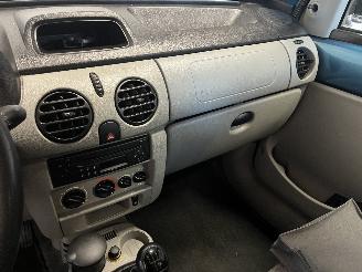 Renault Kangoo Kangoo (KC) MPV 1.2 16V (D4F-730(Euro 4)) [55kW]  (06-2001/01-2008) picture 15