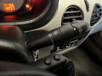 Renault Kangoo Kangoo (KC) MPV 1.2 16V (D4F-730(Euro 4)) [55kW]  (06-2001/01-2008) picture 14