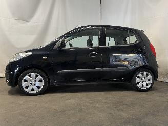 Hyundai I-10 i10 (F5) Hatchback 1.1i 12V (G4HG5) [51kW]  (04-2011/12-2013) picture 4