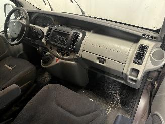 Renault Trafic Trafic New (FL) Van 2.5 dCi 16V 135 (G9U-730) [99kW]  (05-2003/10-2006=
) picture 8