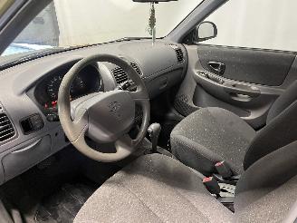 Hyundai Accent Accent Hatchback 1.5i 12V (G4EB) [65kW]  (01-2000/11-2005) picture 8