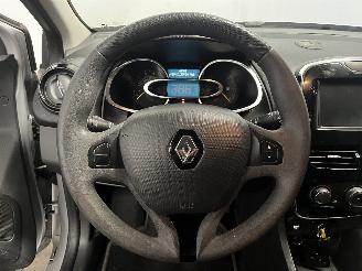 Renault Clio Clio IV (5R) Hatchback 5-drs 1.5 Energy dCi 90 FAP (K9K-608(K9K-B6)) [=
66kW]  (11-2012/08-2021) picture 14