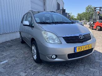 Toyota Corolla Corolla Verso (E12) MPV 1.8 16V VVT-i (1ZZFE) [99kW]  (12-2001/05-2004=
) picture 8