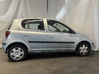 Toyota Yaris Yaris (P1) Hatchback 1.3 16V VVT-i (2SZFE) [64kW]  (04-2002/09-2005) picture 7