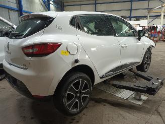 Renault Clio Clio IV (5R) Hatchback 5-drs 0.9 Energy TCE 90 12V (H4B-400(H4B-A4)) [=
66kW]  (11-2012/08-2021) picture 3