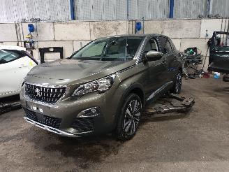Vrakbiler auto Peugeot 3008 3008 II (M4/MC/MJ/MR) MPV 1.2 12V e-THP PureTech 130 (EB2ADTS(HNS)) [9=
6kW]  (05-2016/...) 2019/1