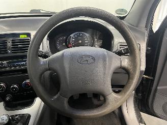 Hyundai Tucson Tucson (JM) SUV 2.0 16V CVVT 4x2 (G4GC) [104kW]  (08-2004/12-2010) picture 15