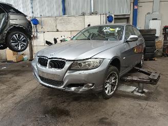 Autoverwertung BMW 3-serie 3 serie (E90) Sedan 318i 16V (N43-B20A) [105kW]  (09-2007/10-2011) 2011/8