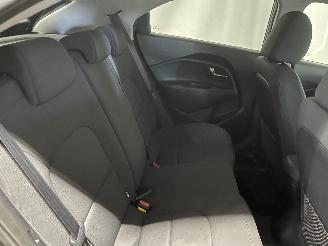 Kia Rio Rio III (UB) Hatchback 1.2 CVVT 16V (G4LA5) [63kW]  (09-2011/12-2017) picture 10