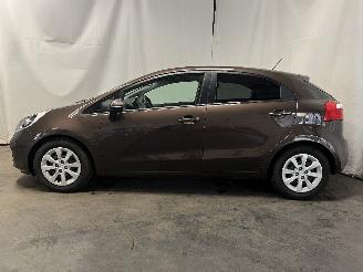 Kia Rio Rio III (UB) Hatchback 1.2 CVVT 16V (G4LA5) [63kW]  (09-2011/12-2017) picture 4