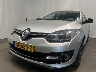 uszkodzony samochody osobowe Renault Mégane Megane III Grandtour (KZ) Combi 5-drs 1.2 16V TCE 115 (H5F-400(H5F-A4)=
) [85kW]  (03-2012/02-2016) 2015/5