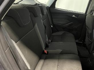 Ford Focus Focus 3 Hatchback 1.6 Ti-VCT 16V 105 (IQDB(Euro 5)) [77kW]  (07-2010/0=
5-2018) picture 12
